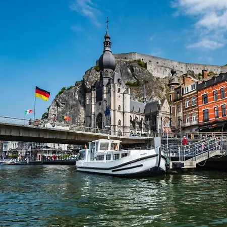 Botel Penichettes Evasion