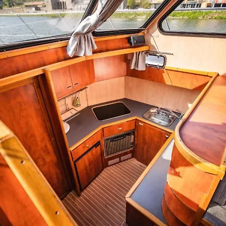 Botel Penichettes Evasion Dinant