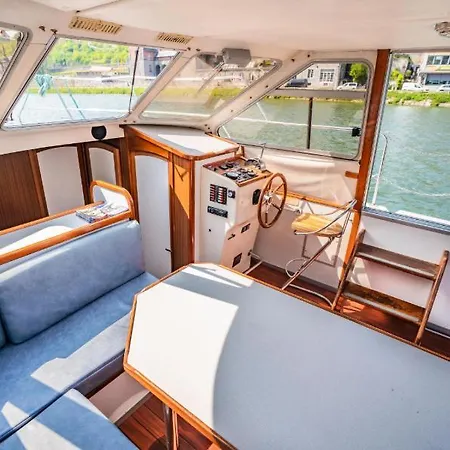 Botel Penichettes Evasion *